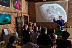 Der ESA Astronaut Matthias Maurer zu Besuch im Weltraum-Atelier Nohfelden